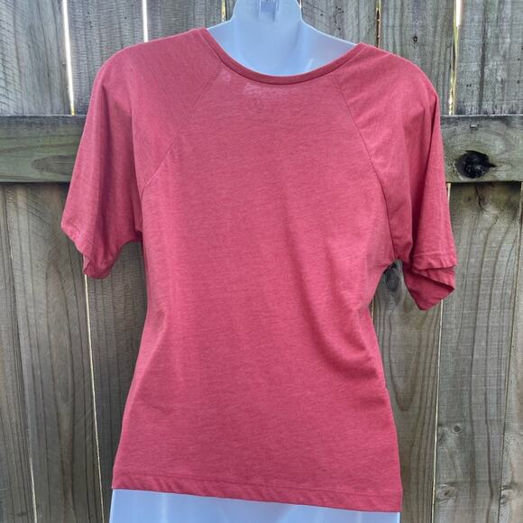 Threads 4 Thoughts Sustainable apparel “Earth” red short sleeve crop top - Picture 2 of 4